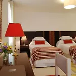 Tiana Hotel Boutique