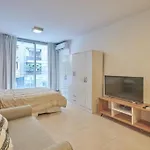 Apart Guemes