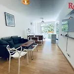 Rent Darwin Y Velasco
