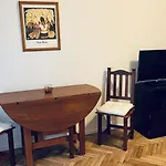 Amplio Departamento En Recoleta