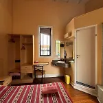 Lgy Bed & Breakfast Only Men