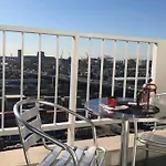 Hermoso Departamento Al Lado Del Patio Bulrrich, Con Vista Al Rio