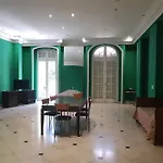 Leonardo Da Vinci Residence