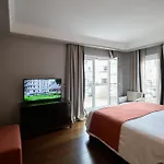 Carles Hotel