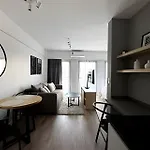 Enjoy Vallanhost @ Esmeralda Apartment