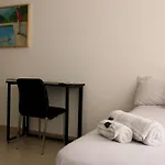 Amplio Monoambiente Con Piscina