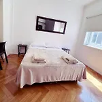 Amplio Monoambiente En Microcentro