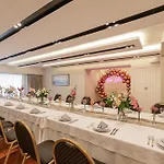 Feir\'S Park Hotel & Rooftop