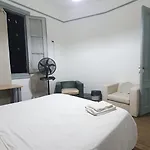 Hostal 2