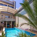 Prodeo Hotel + Lounge