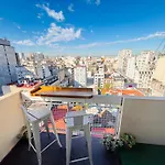 Sobre Av Corrientes Zona Teatros Y Paseo La Plaza