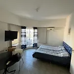 Un Lugar Unico, Cerca Del Colon