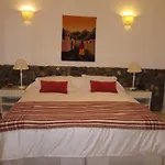 Tiana Hotel Boutique