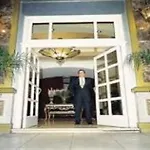Kempinski Hotel Park Central