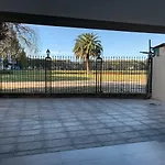 Frente Al Polo Apartments. Canitas