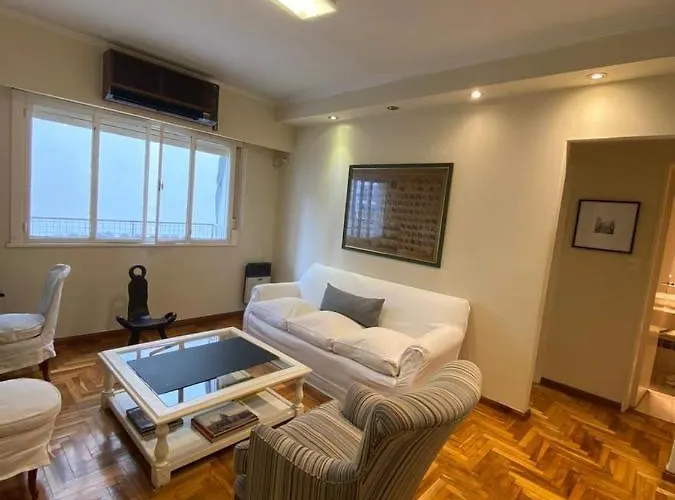 Azcuenagahome Silencioso Y Luminoso Piso Alto De 45M2 , Con La Mejor Ubicacion, Nuestros Huespedes Nos Avalan Con Sus Comentarios, Bilingual Staff