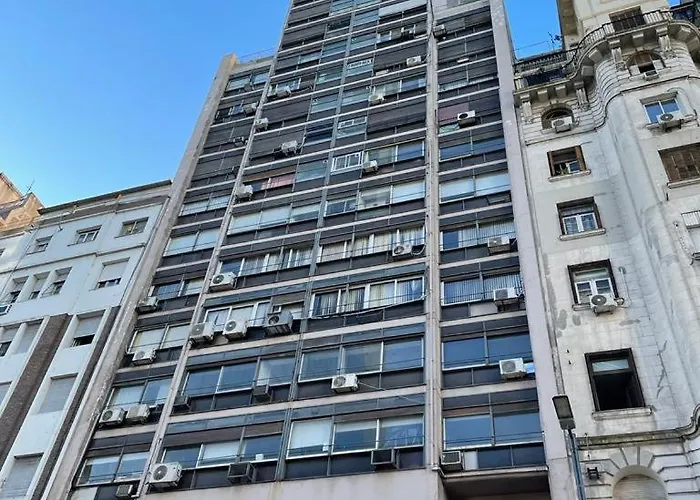 Obelisco B