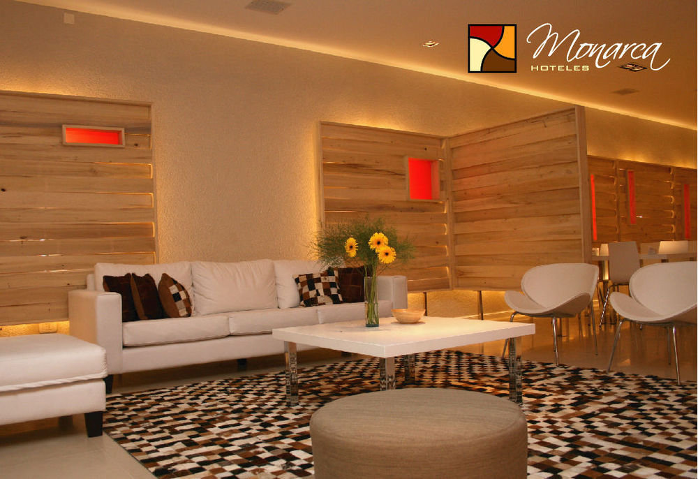 Hotel Monarca 4*