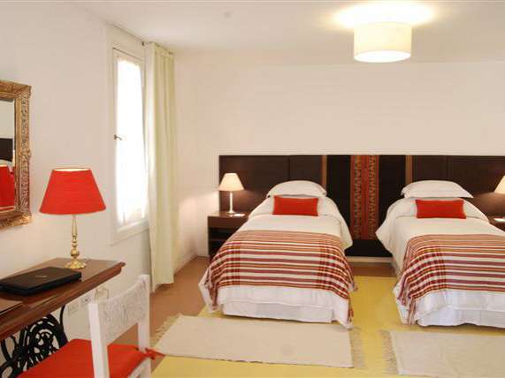 Hotel Tiana Boutique