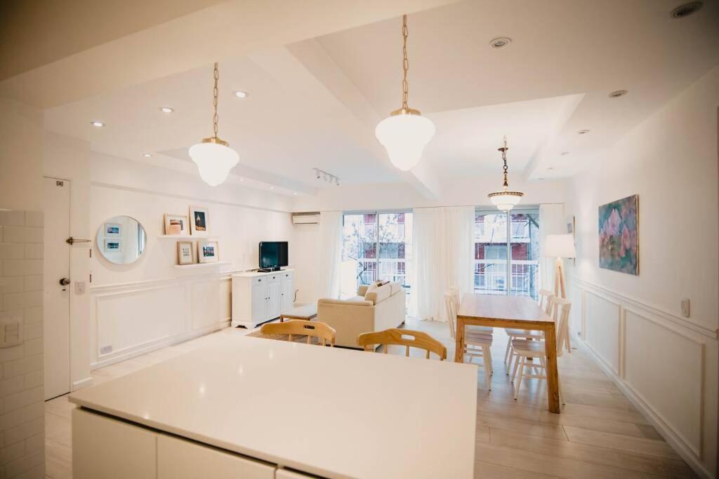 Recoleta White Apartment Buenos Aires