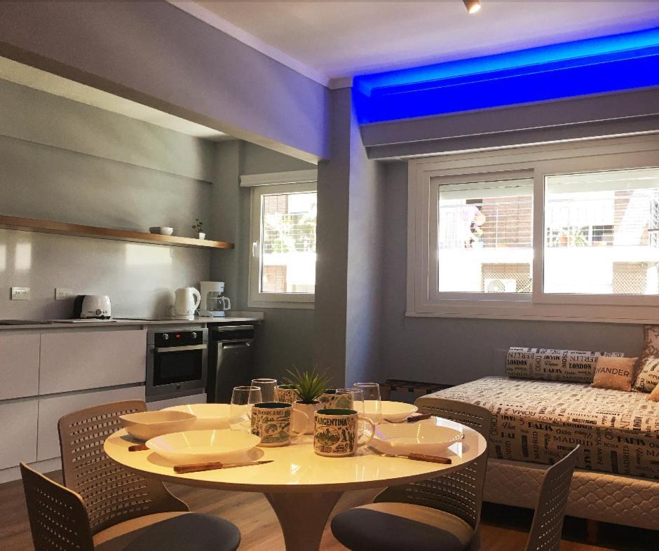 Moderno Esmeralda Apartment