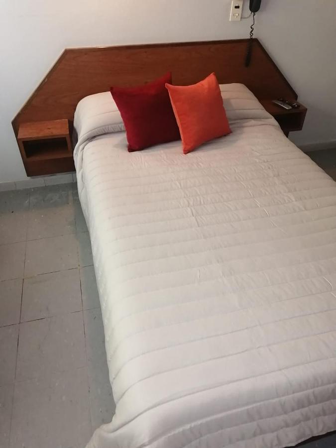 Hotel Confortable En Palermo Omega