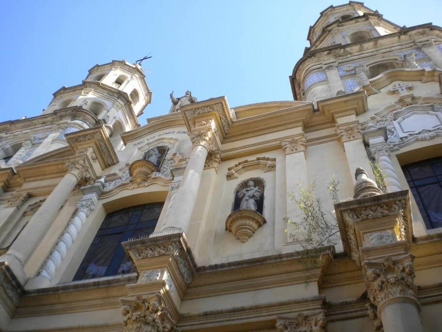 Beautiful In Plaza Dorrego, San Telmo Buenos Aires