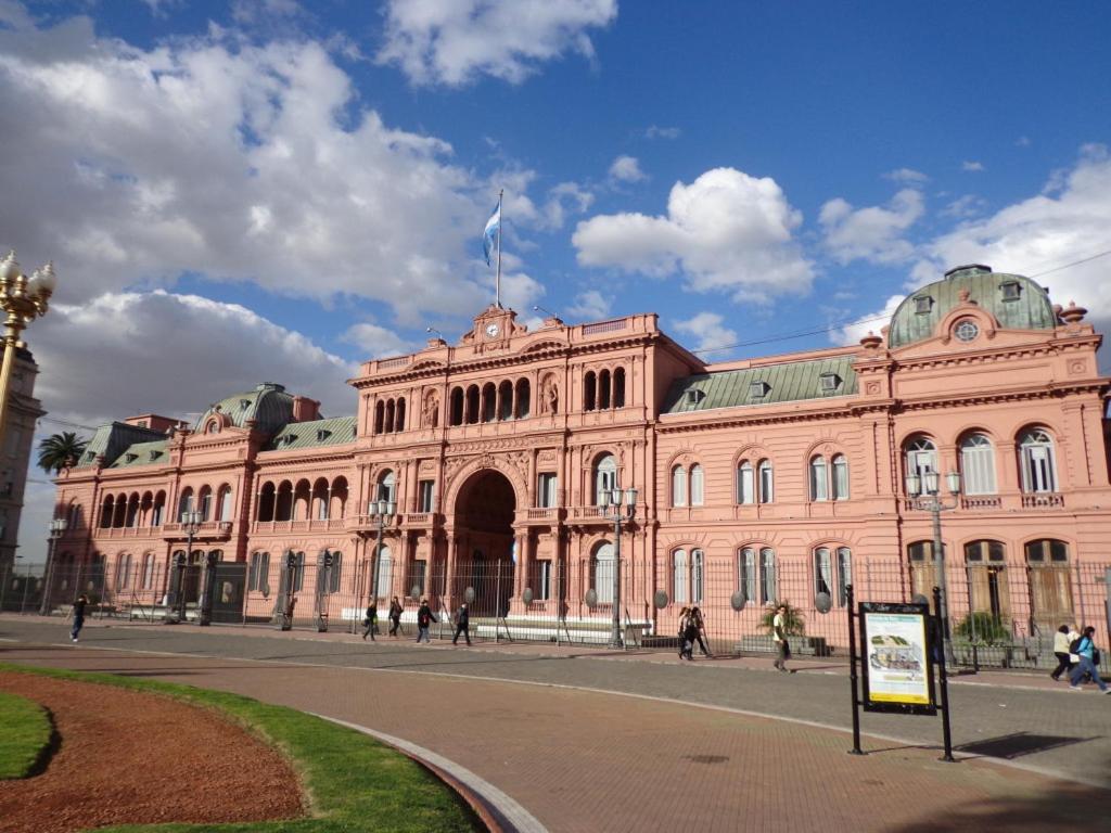 Corrientes Av, Location Buenos Aires