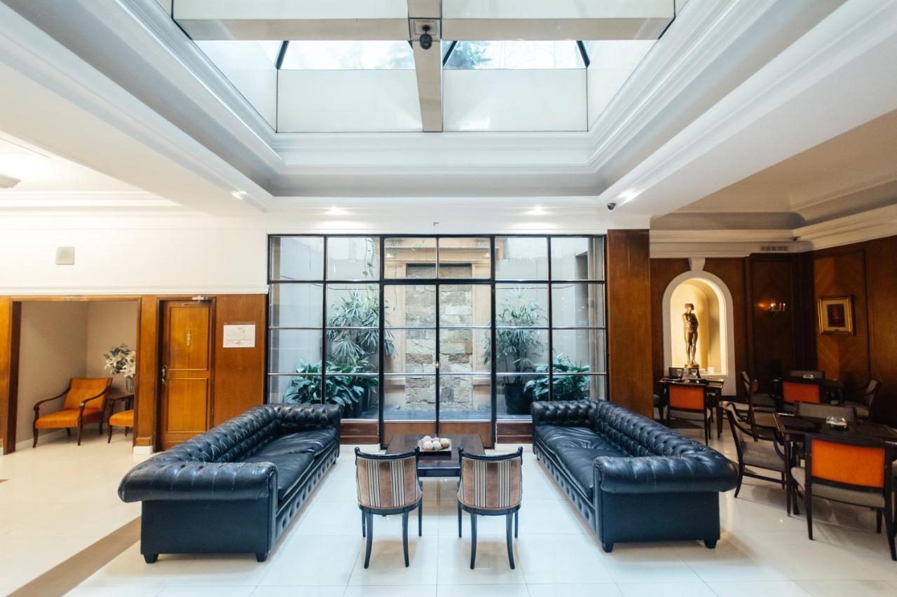 Dora Hotel