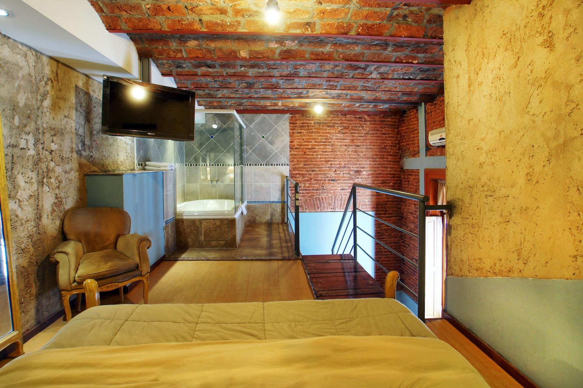 La Fresque Hotel 2*