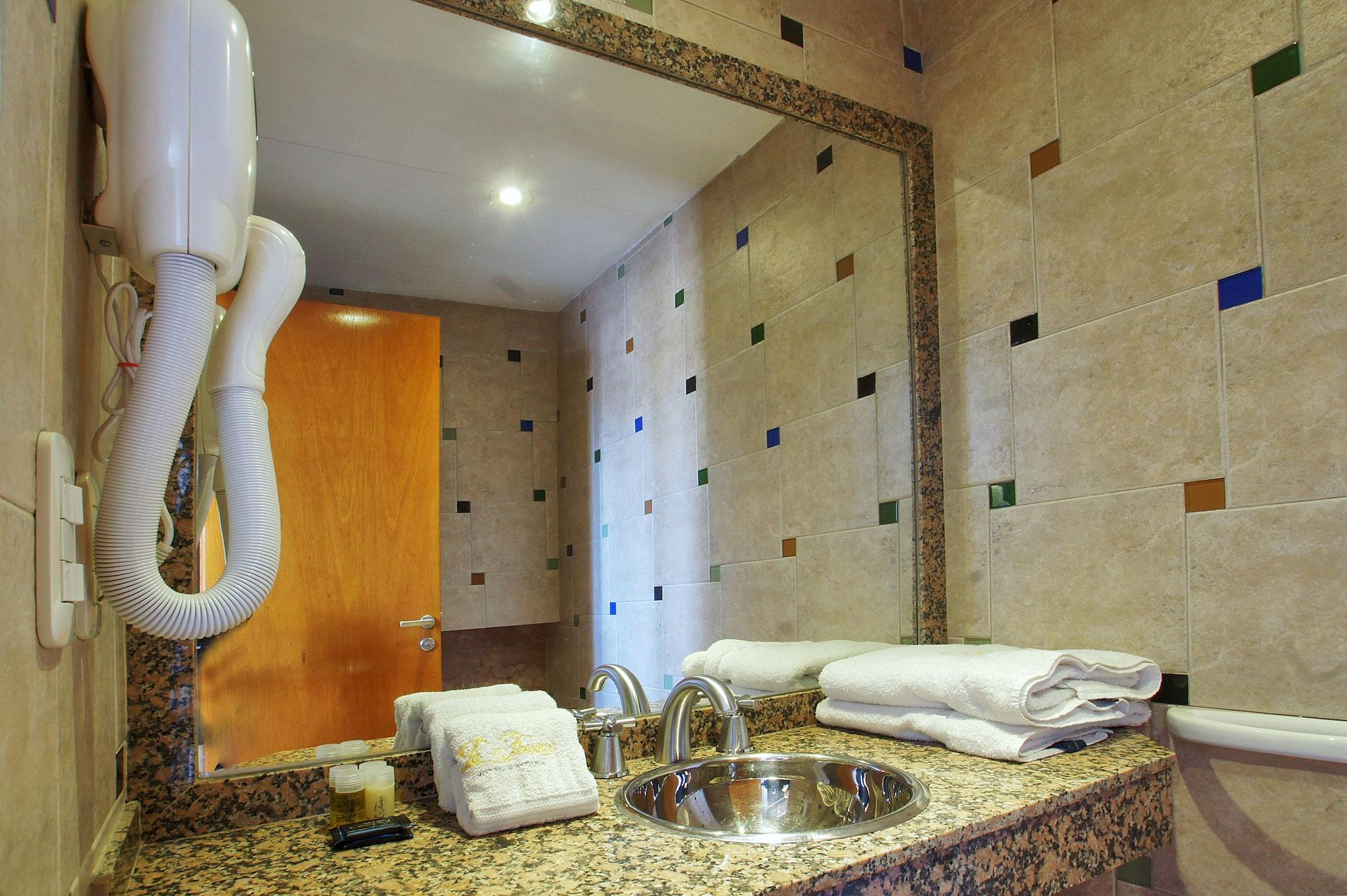 Hotel La Fresque 2*