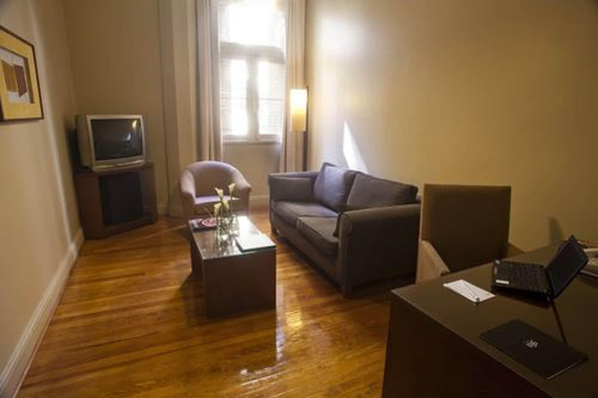 Hotel 562 Nogaro 4*