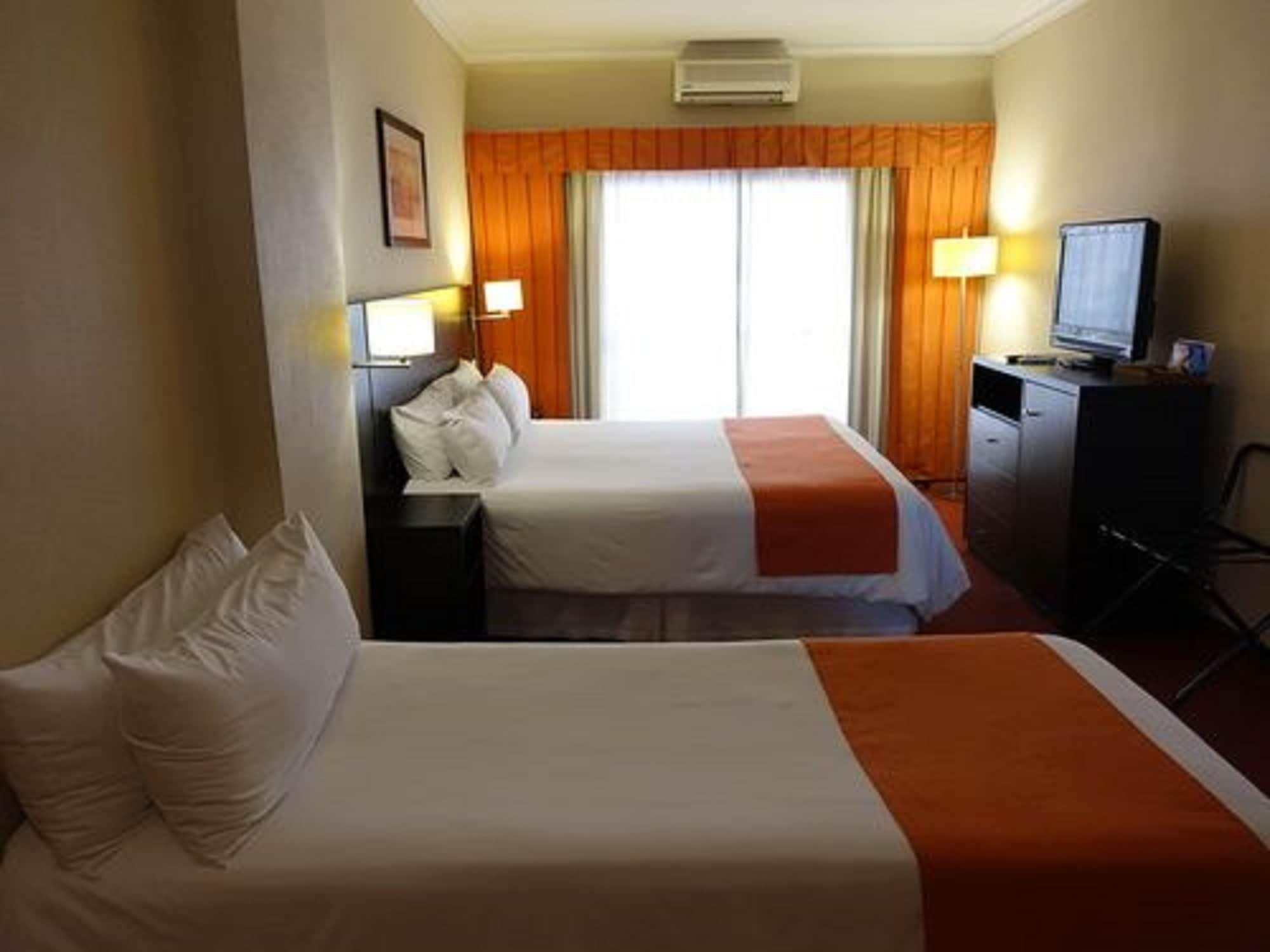 Duomi Hotel 4*