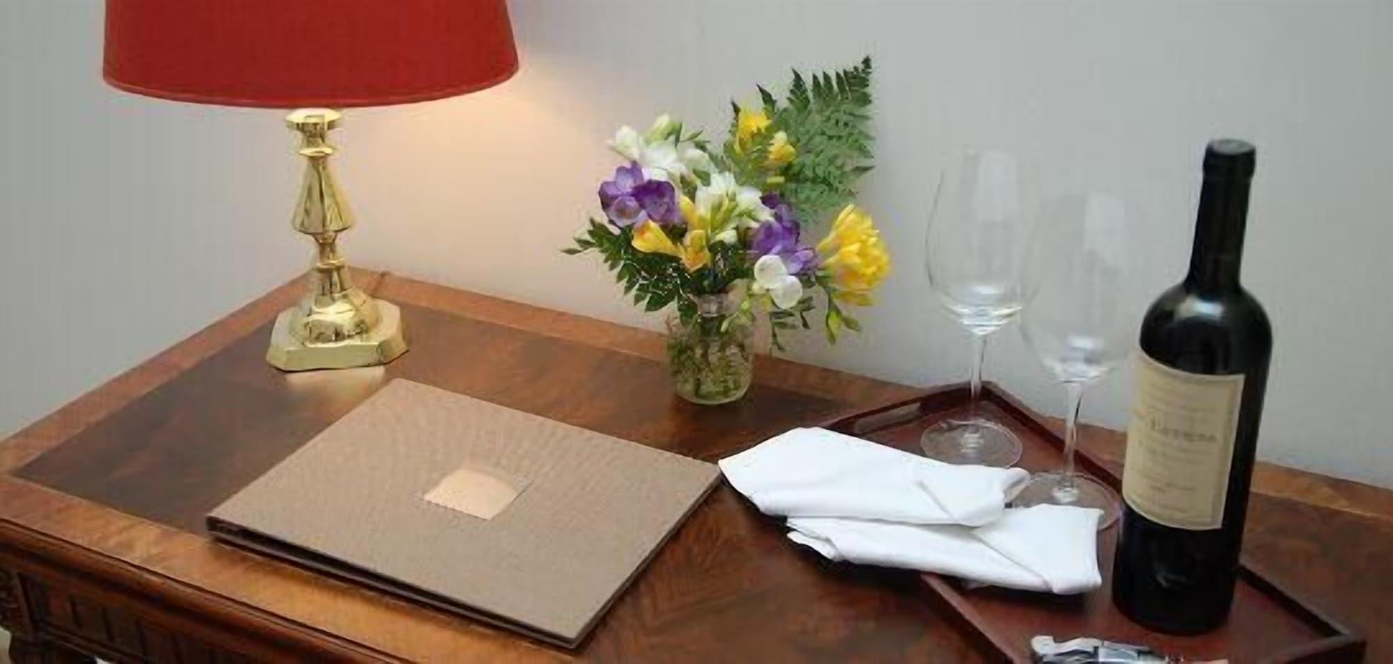 Hotel Tiana Boutique