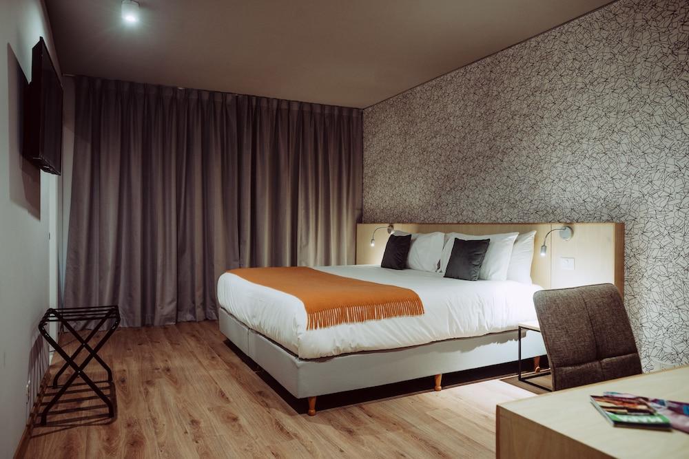 Hotel Pleno Madero 4*