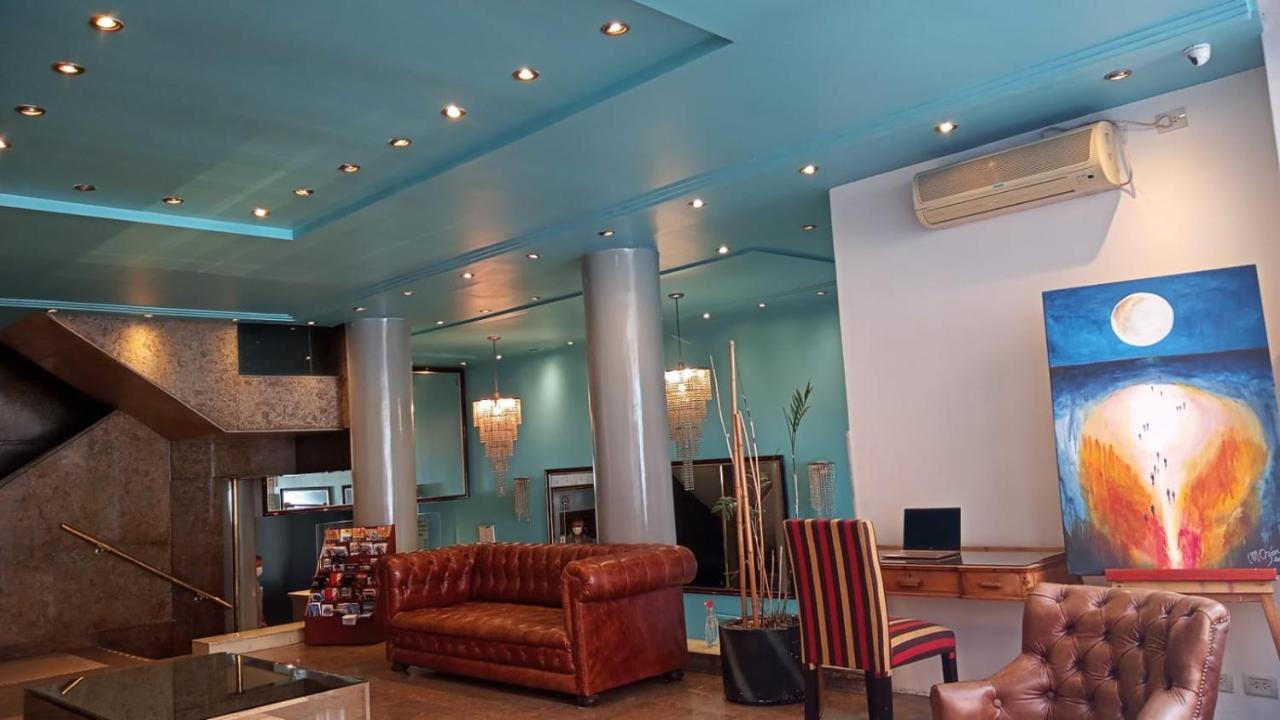 Tres Sargentos 2* Buenos Aires