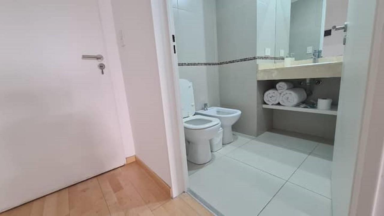 Premium In Excellent Location Iii *