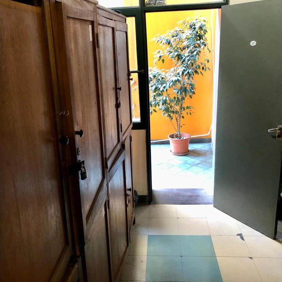 Hostel Granados *