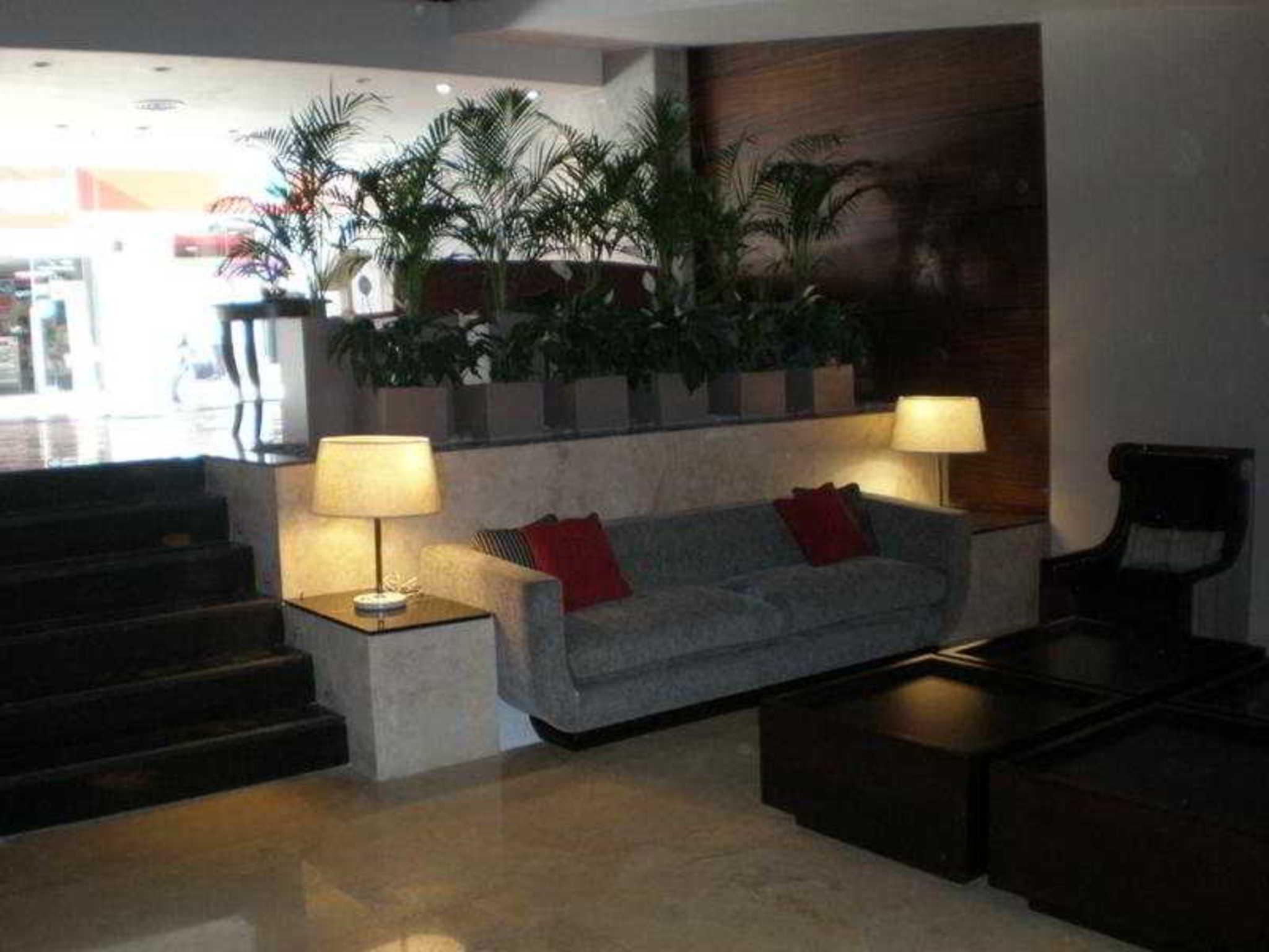 Grand King Hotel 4*