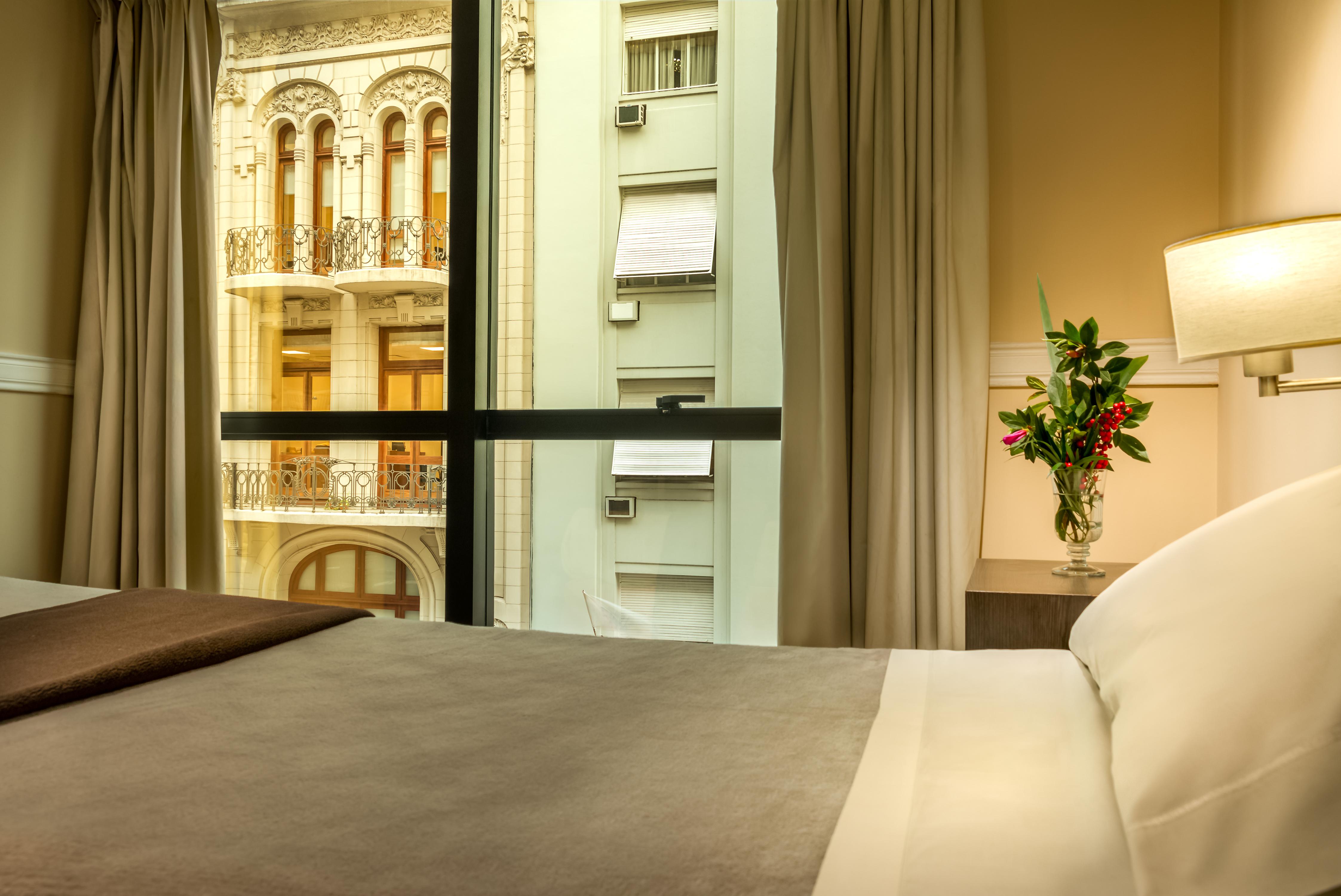 Up Viamonte Apartahotel