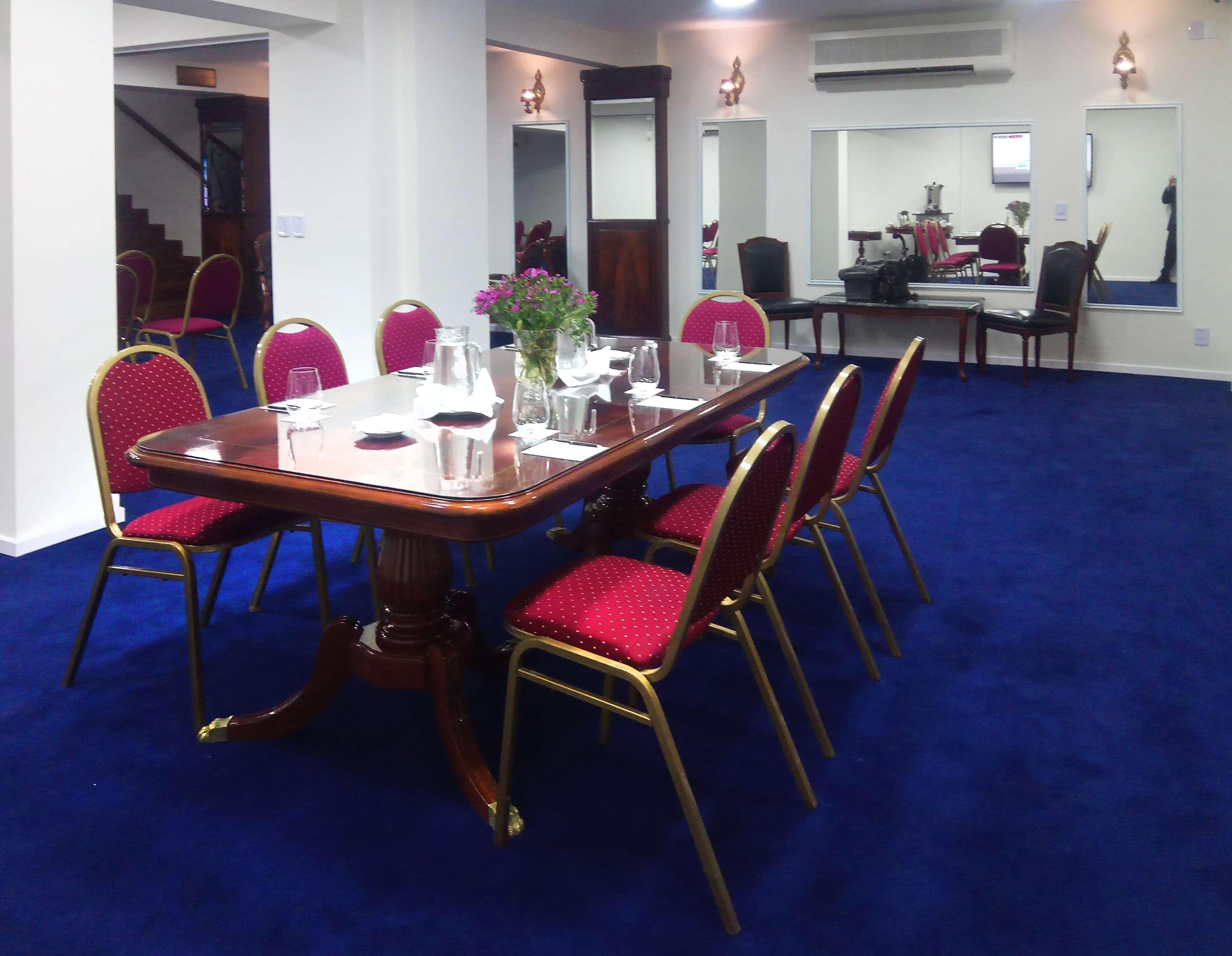 Melia Recoleta Plaza 5*