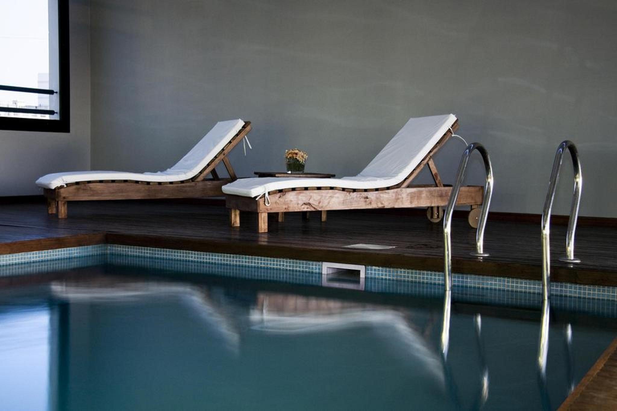 Aparthotel Monserrat 4*