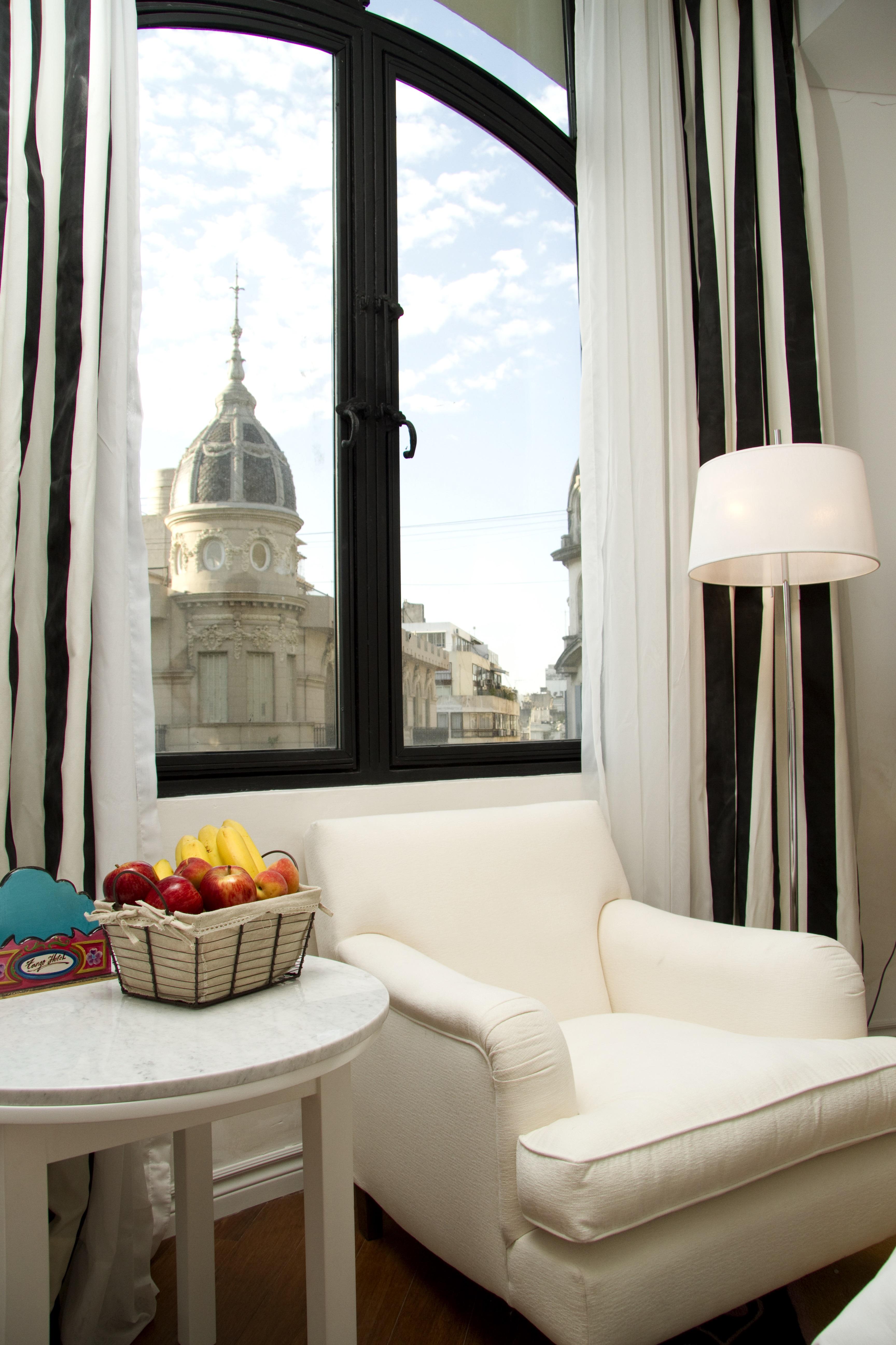 Hotel Tango De Mayo 4*