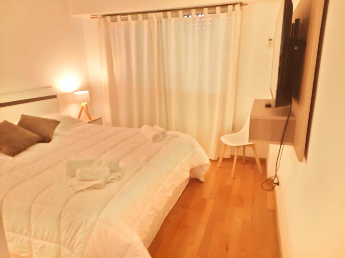 Hermoso Dto, Muy Luminoso De 68 Mts, Con Balcon. Apartment Buenos Aires