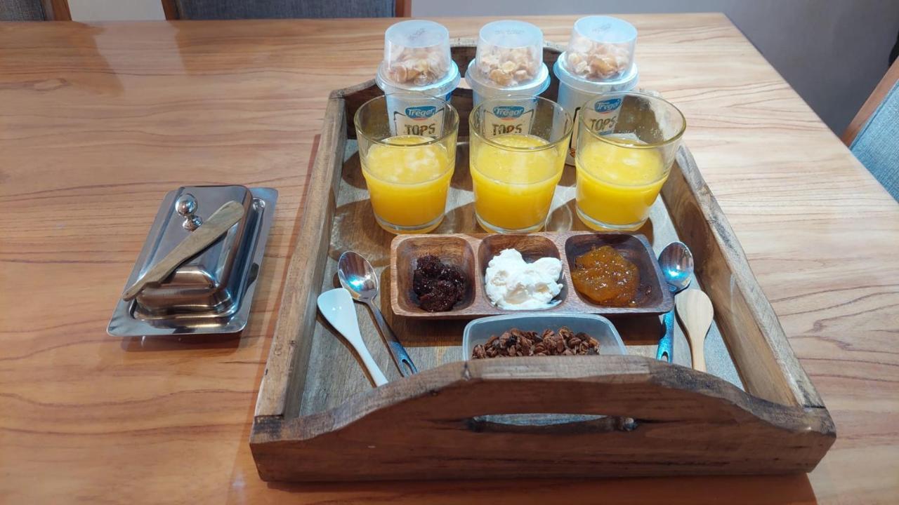 Casa de férias Casa Boutique Buenos Aires, Desayuno Y Traslado Gratis Aeropuerto Ezeiza *