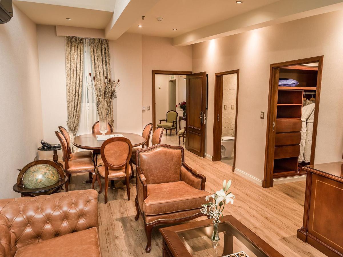 Hotel Melia Recoleta Plaza 5*