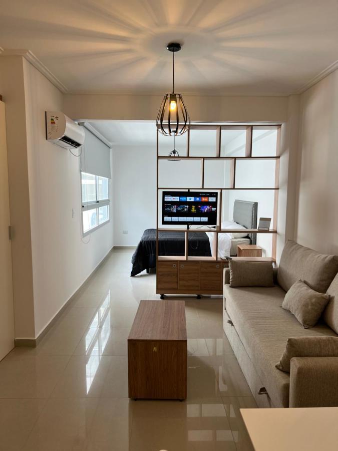 Av 9 De Julio Uade Apartment