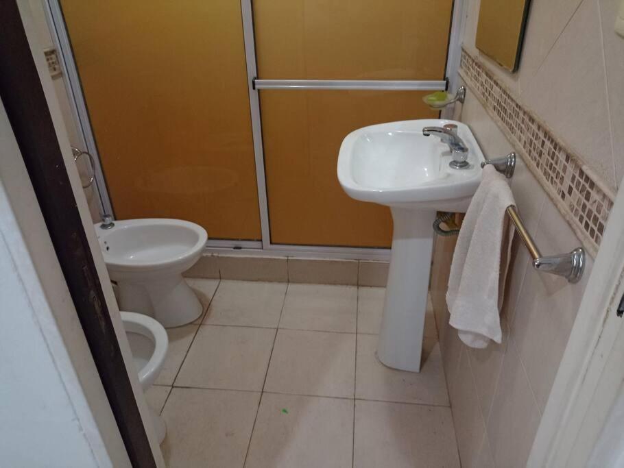 Dpto Completo En Mataderos, Caba - Zona Comercial Apartment *