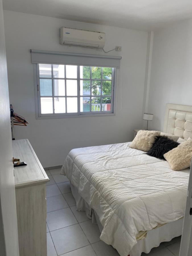 Thames 805 Apartment