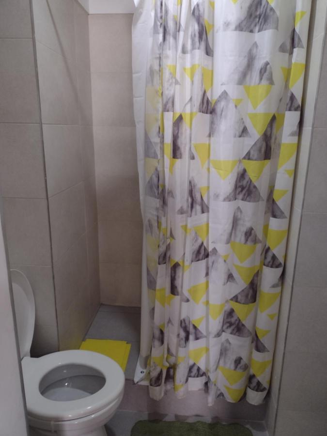Departamento Metro E Apartment